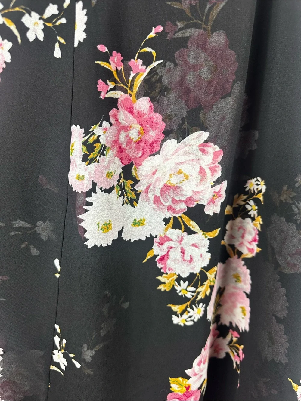 WAYF Palermo Floral Flutter Short-Sleeve Midi Dress - Black with Pink Floral